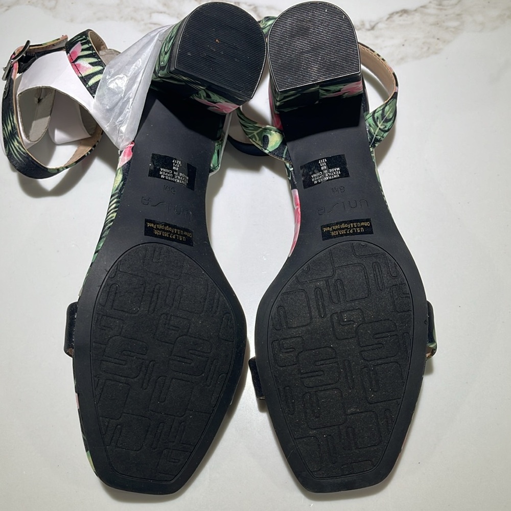 🥳UNISA 3” Heeled Flowered Sandals, Size 8 - Picture 3 of 8